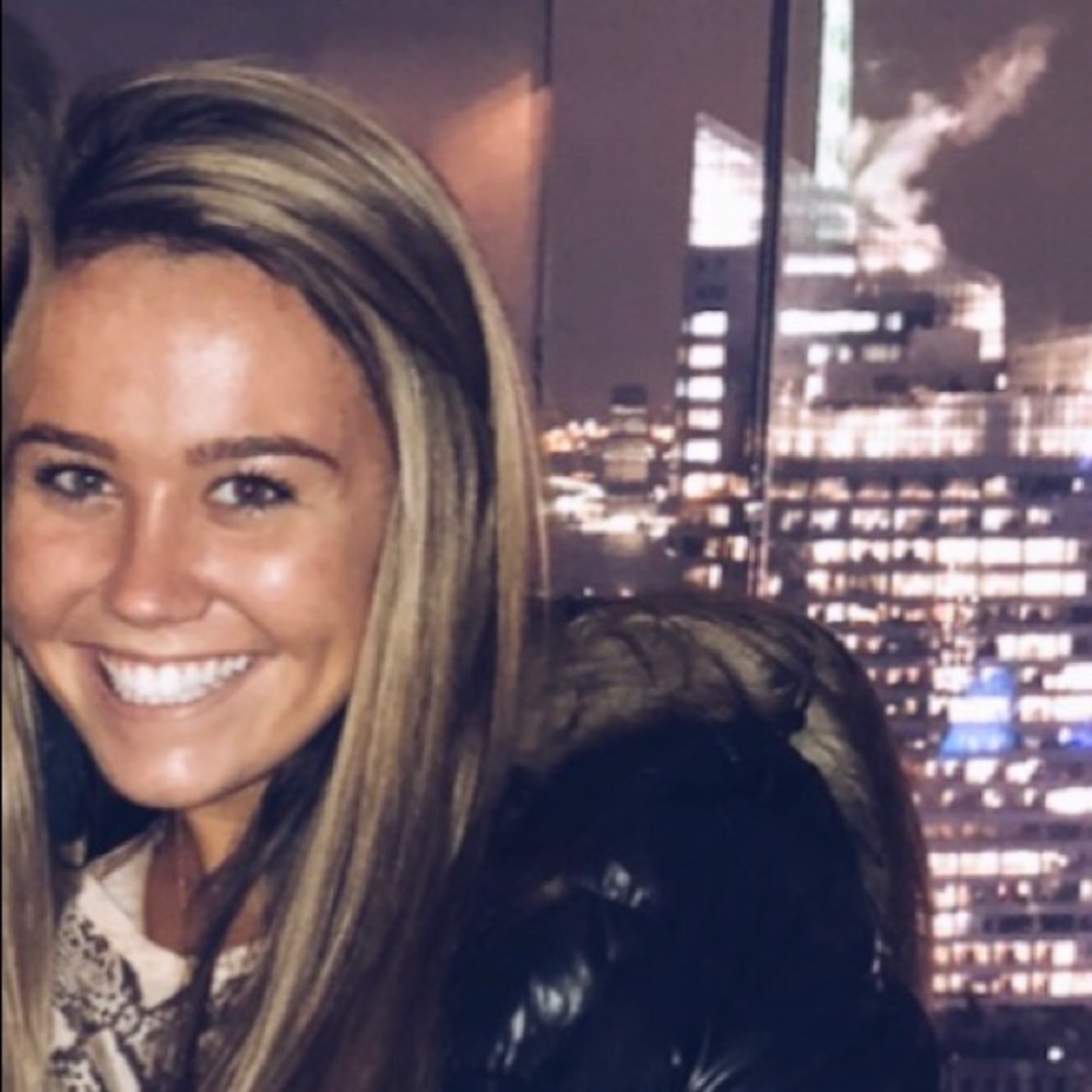 Meet your Posher, Olivia
